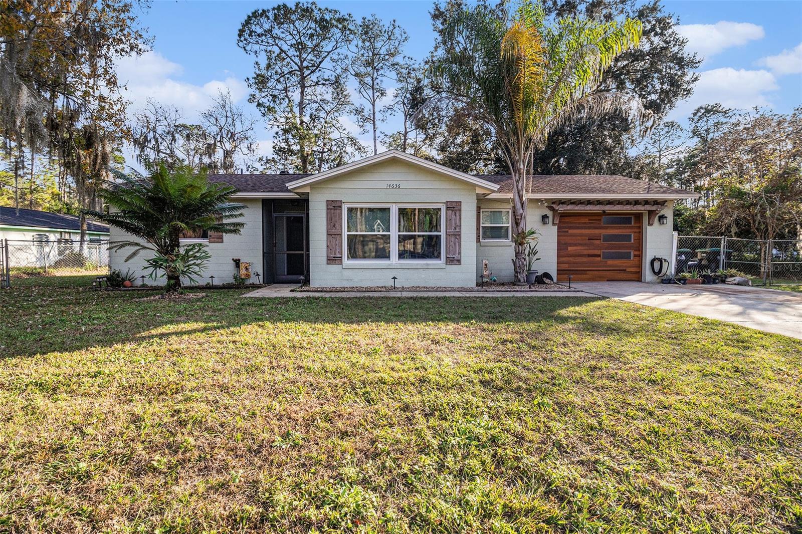 14636 Bray Rd Property Photo 3