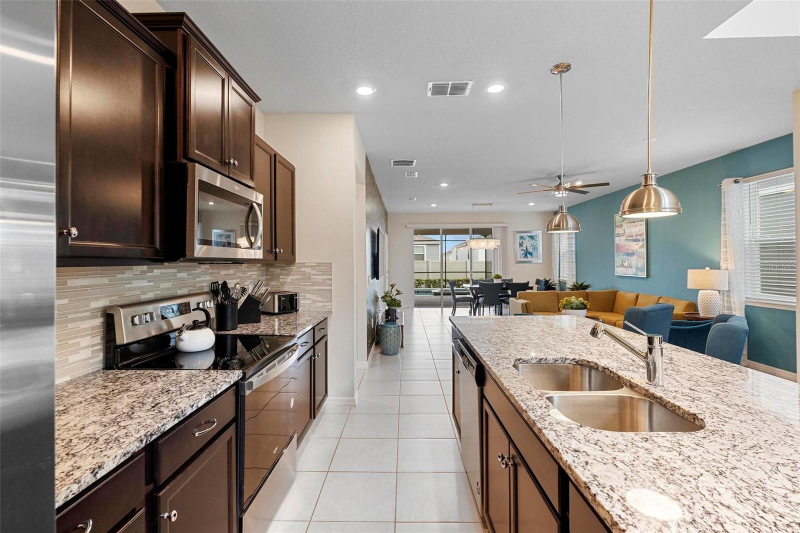 3413 Lilac Property Photo 7