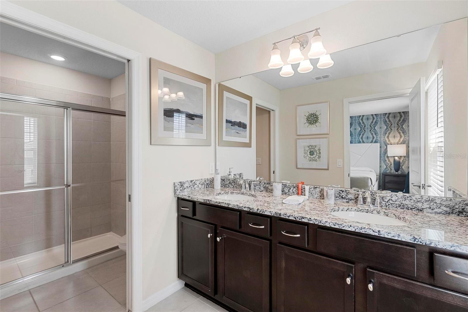 3413 Lilac Property Photo 29