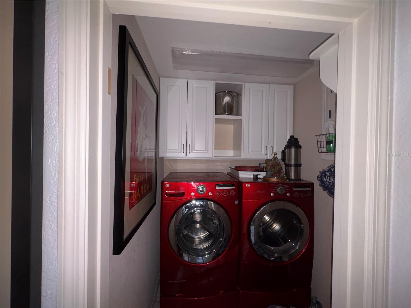 280 Springside Rd S Property Photo 6