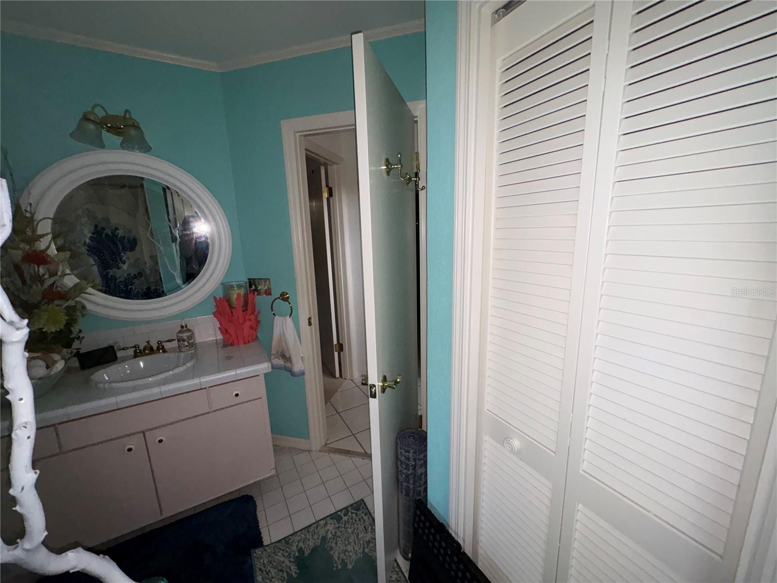 280 Springside Rd S Property Photo 10