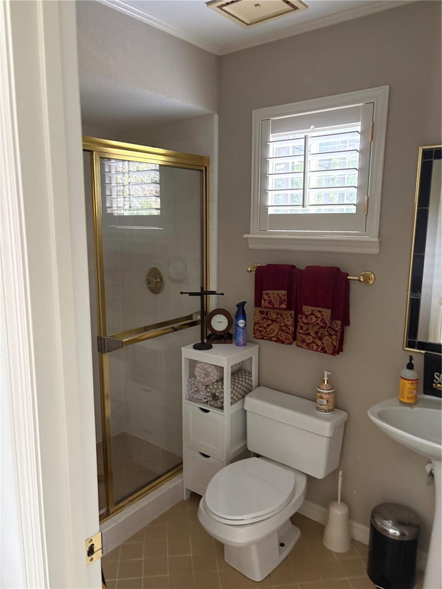 280 Springside Rd S Property Photo 19