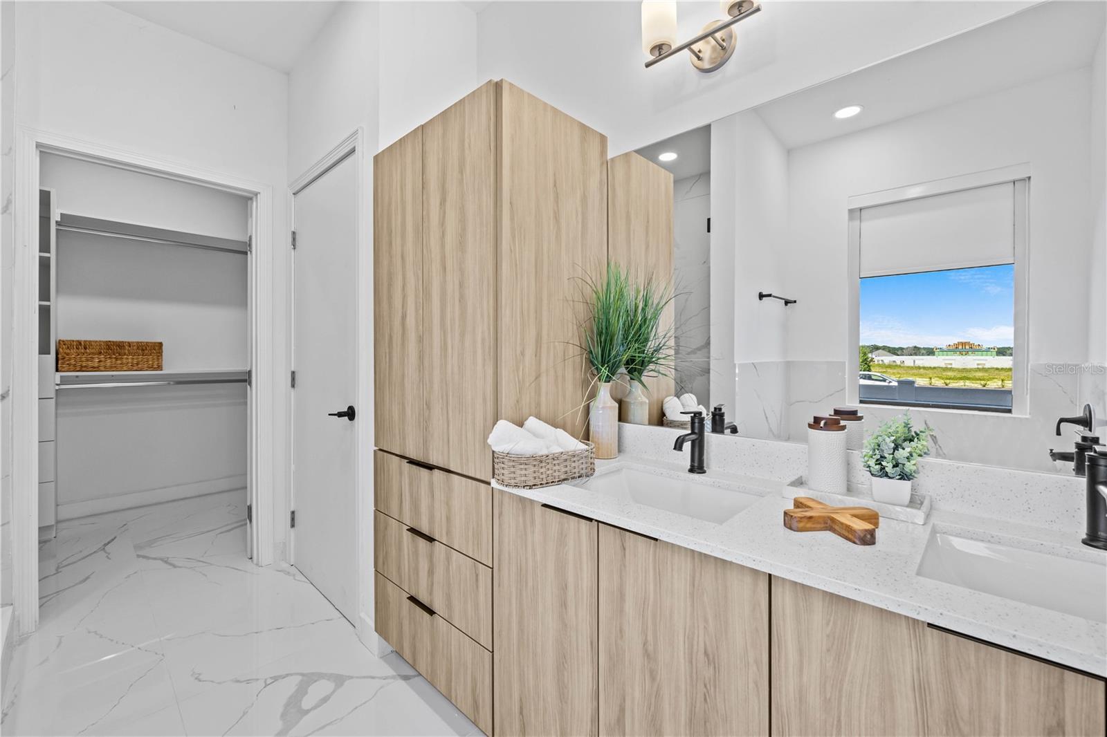 6422 Quartet St Property Photo 13