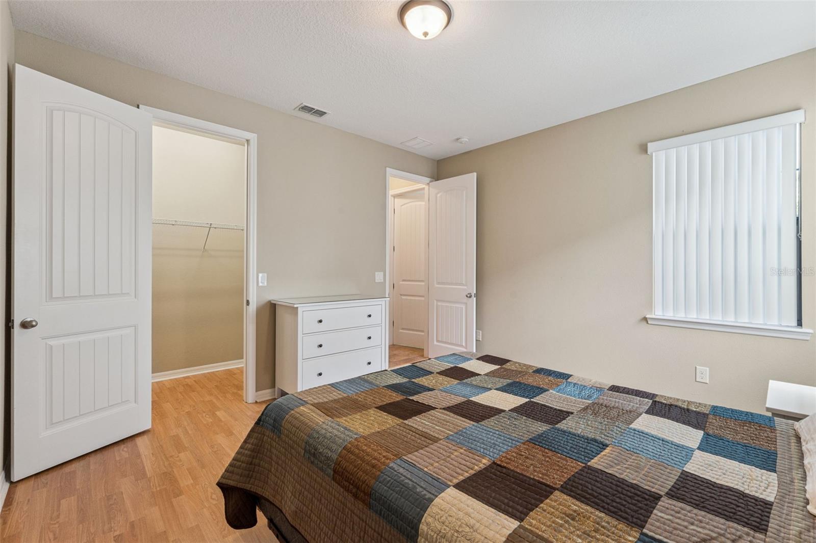 13232 Longacre Dr Property Photo 9