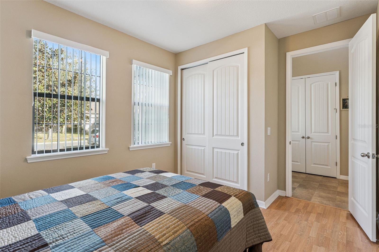 13232 Longacre Dr Property Photo 11