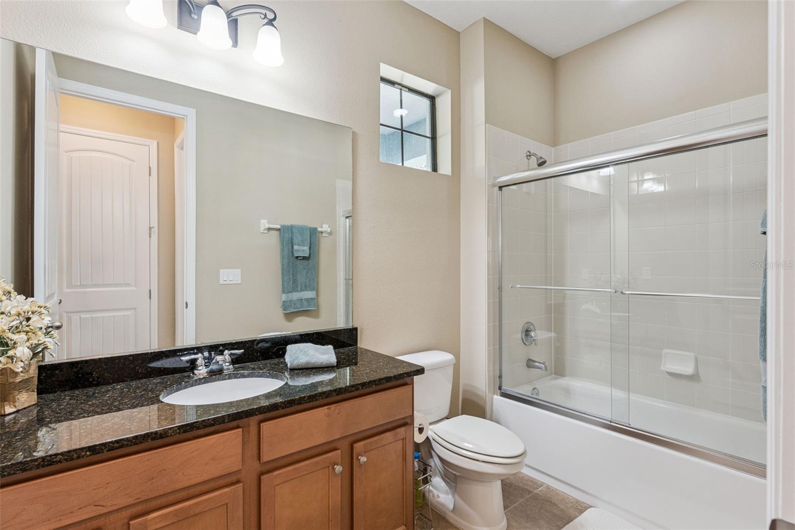 13232 Longacre Dr Property Photo 13