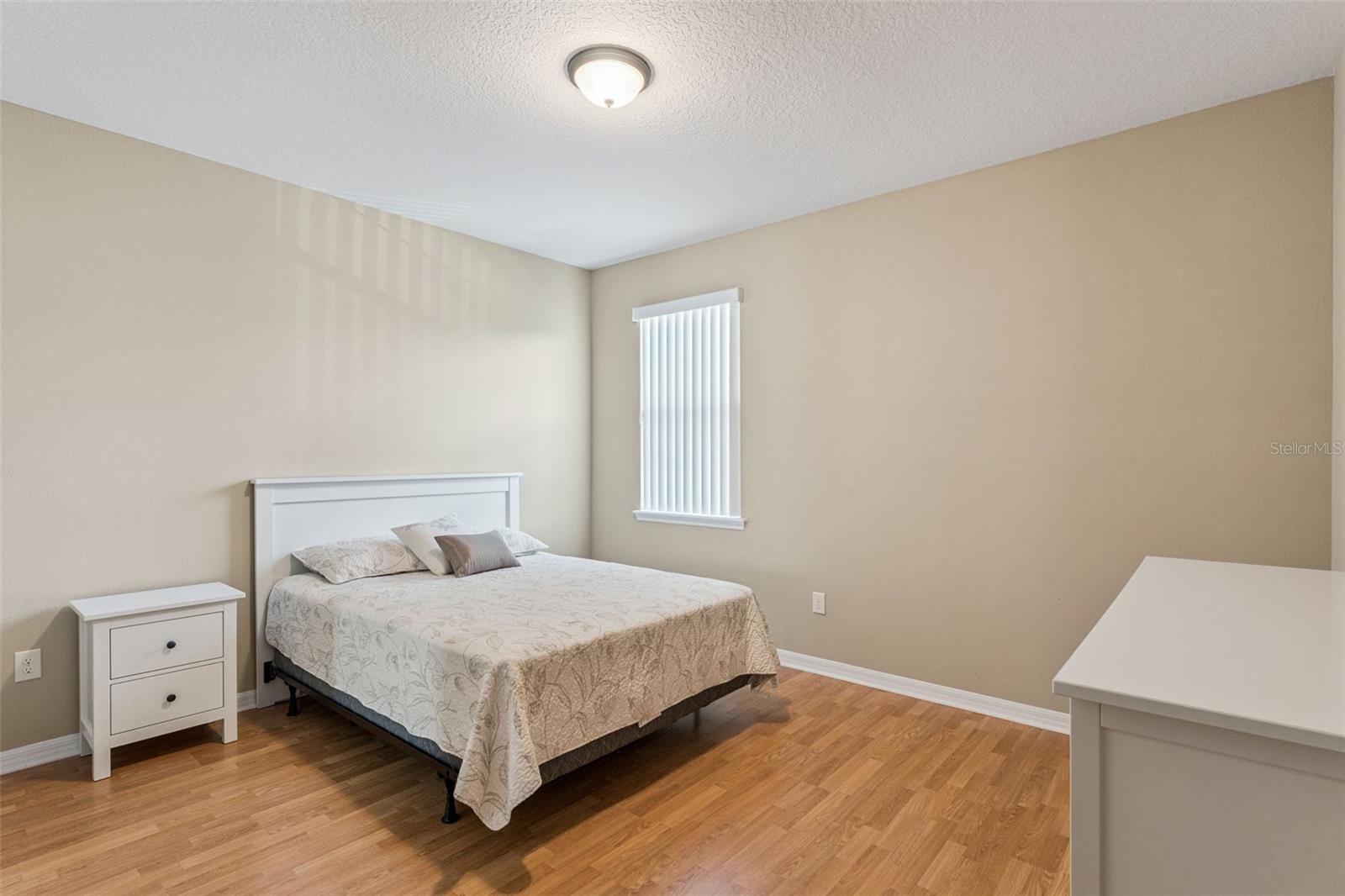 13232 Longacre Dr Property Photo 18