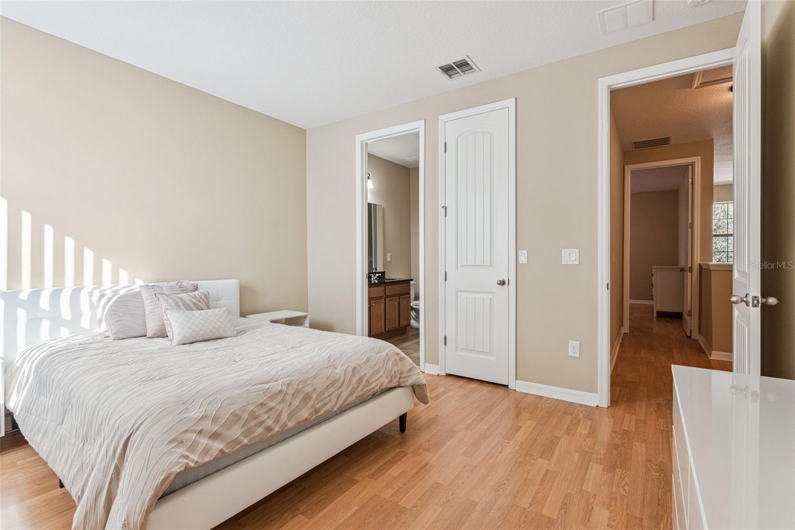 13232 Longacre Dr Property Photo 19