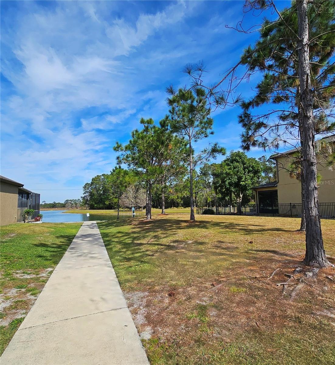 13232 Longacre Dr Property Photo 34