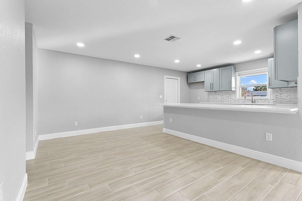 4823 Kathy Jo Ter Property Photo 9