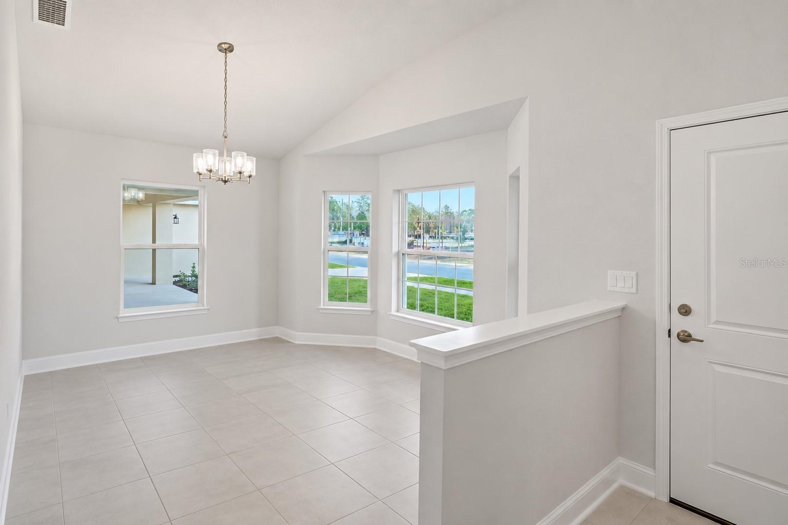 7552 Bent Tree Loop Property Photo 2