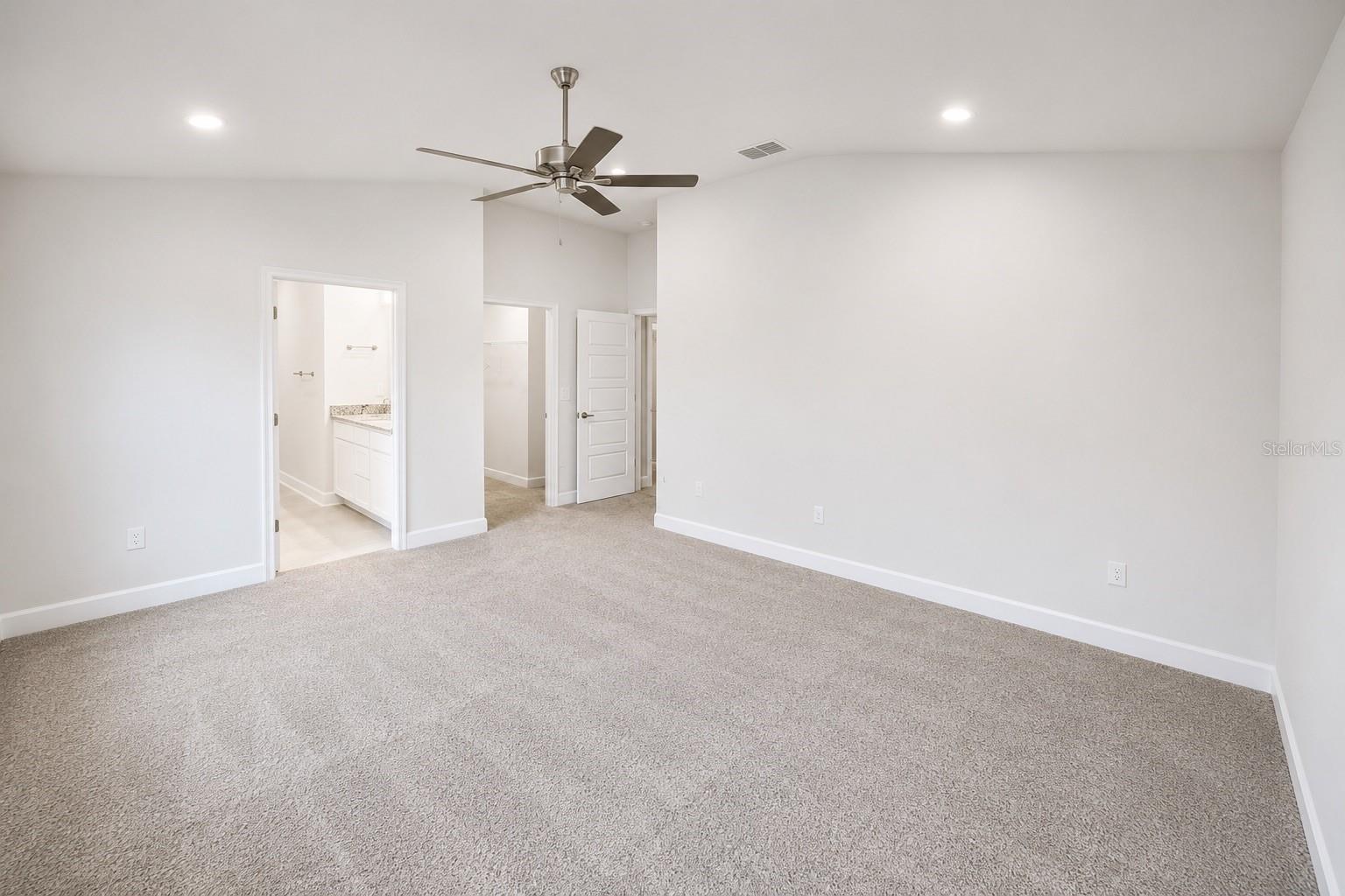 7552 Bent Tree Loop Property Photo 10