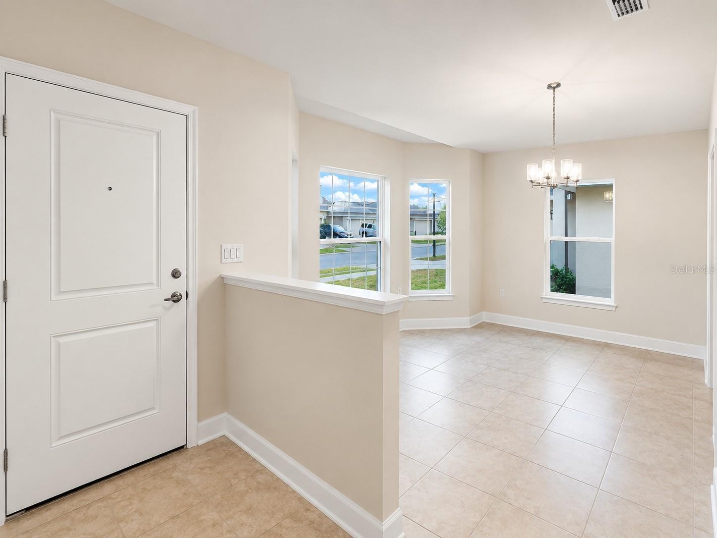 7528 Bent Tree Loop Property Photo 2