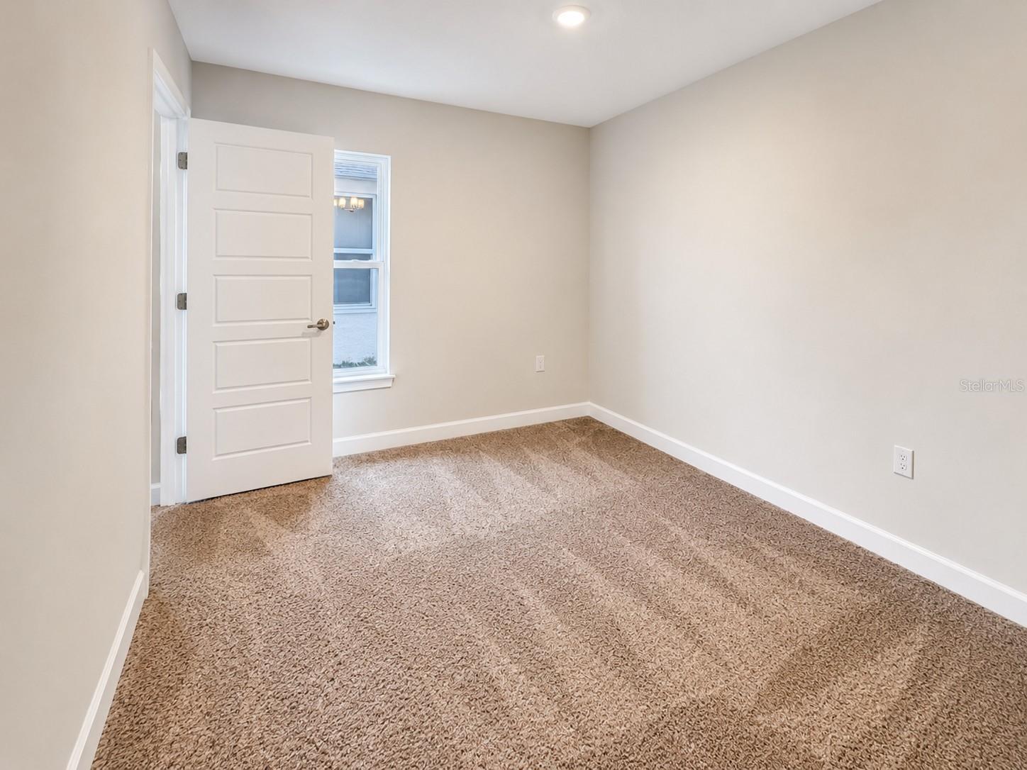7528 Bent Tree Loop Property Photo 7