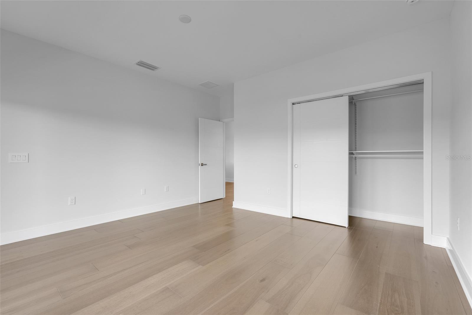 3036 Kensington Ave Property Photo 26