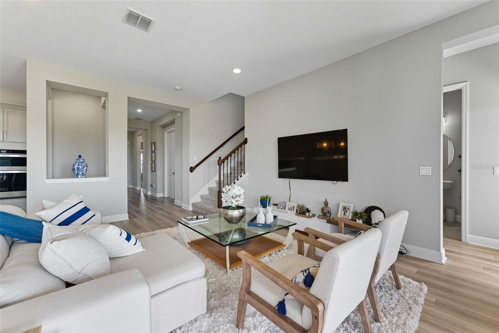 5211 Citrus Leaf Blvd Property Photo 11