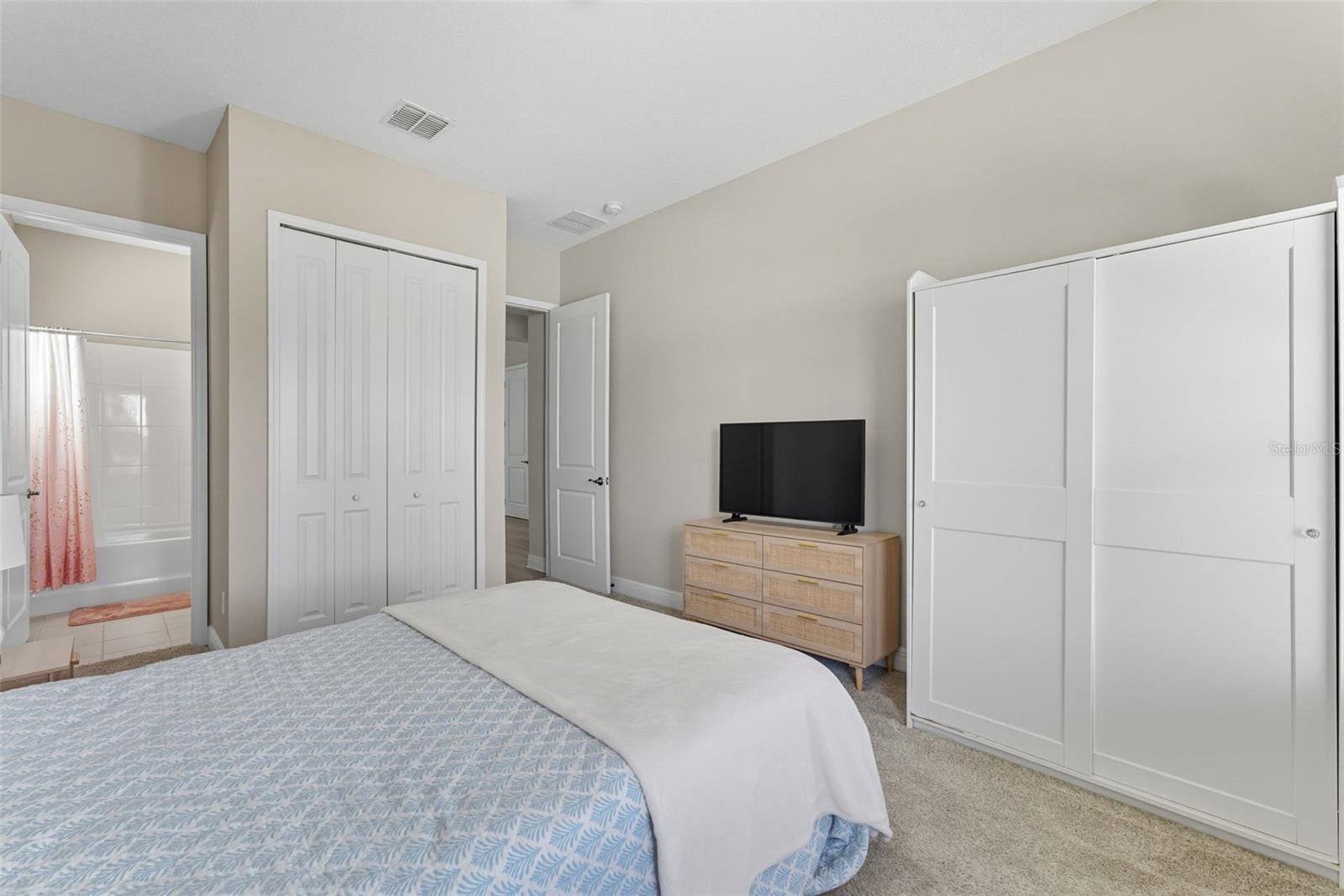 5211 Citrus Leaf Blvd Property Photo 19