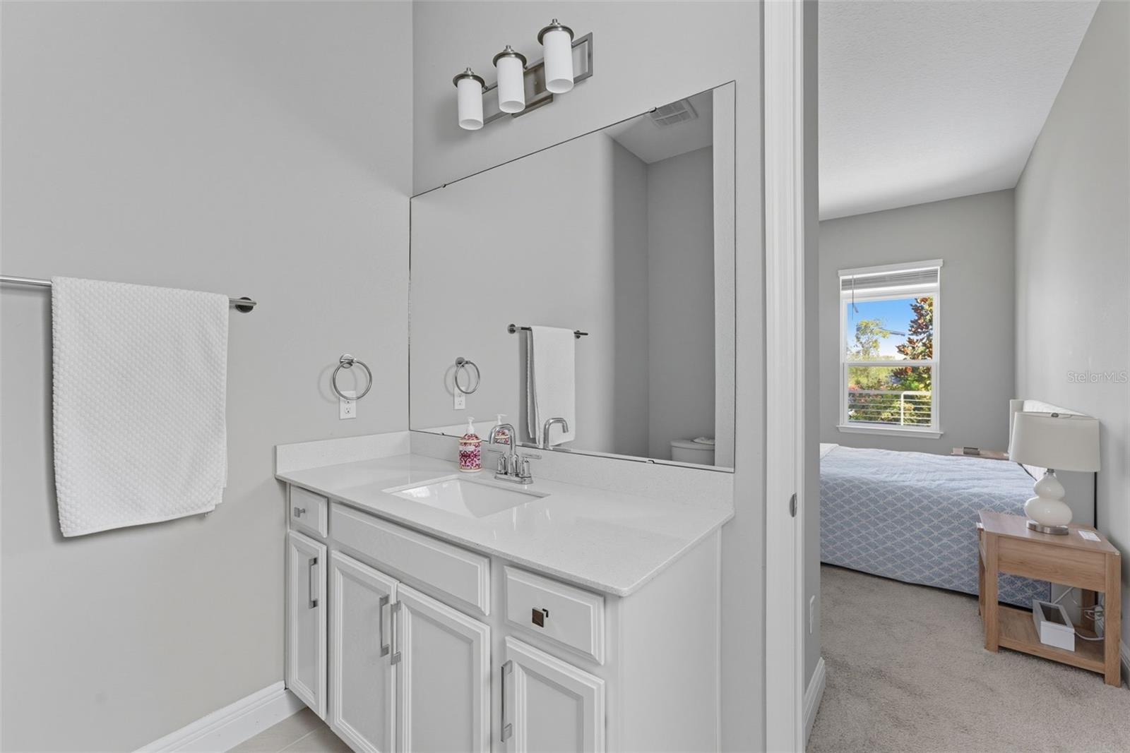 5211 Citrus Leaf Blvd Property Photo 23