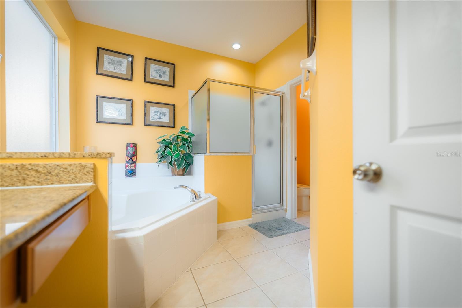 O6373101 Property Photo 13