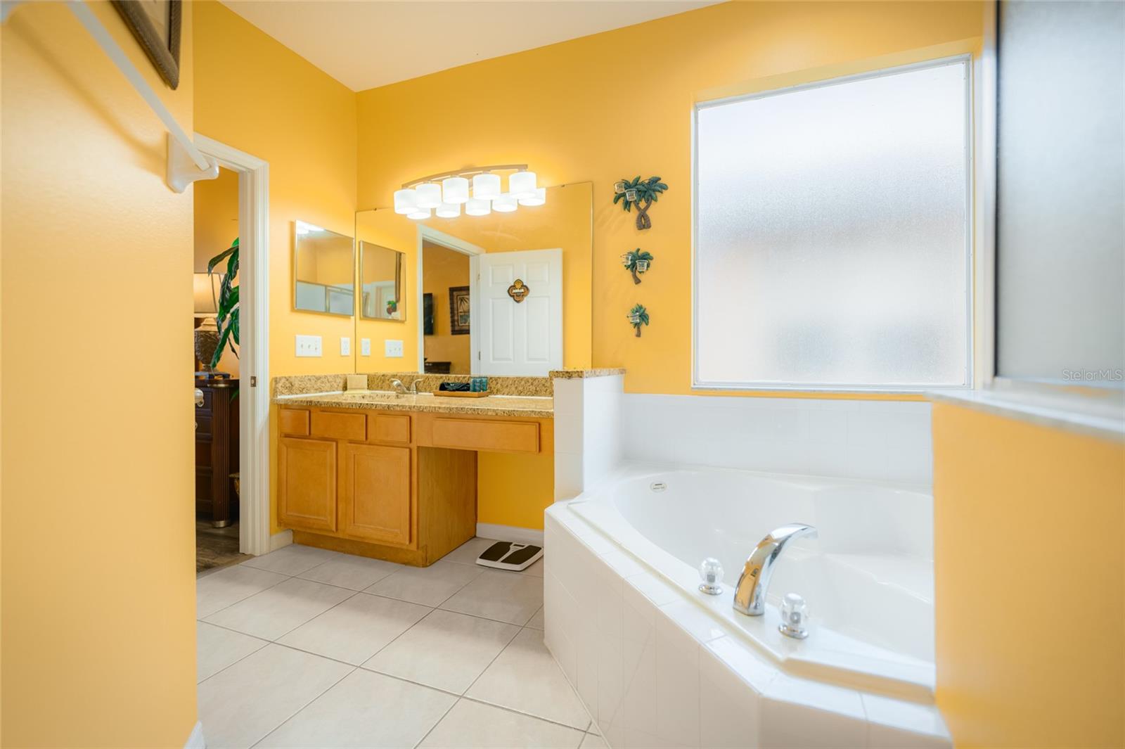 O6373101 Property Photo 14