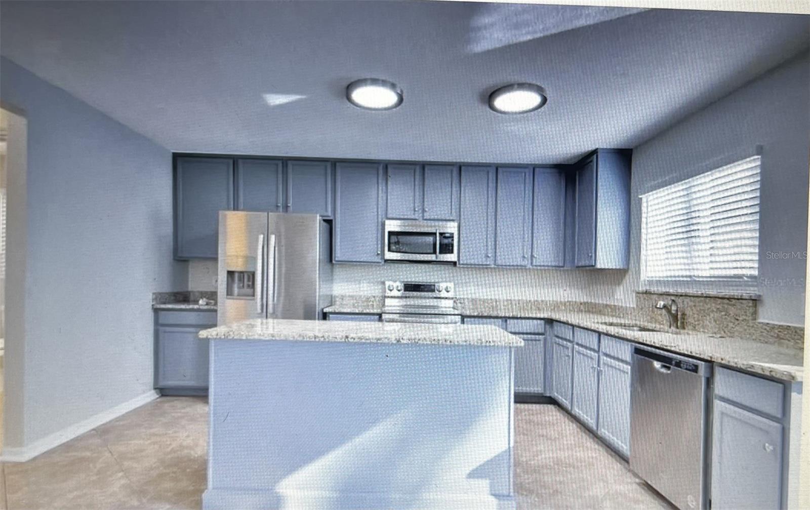 412 Aster Dr Property Photo 8