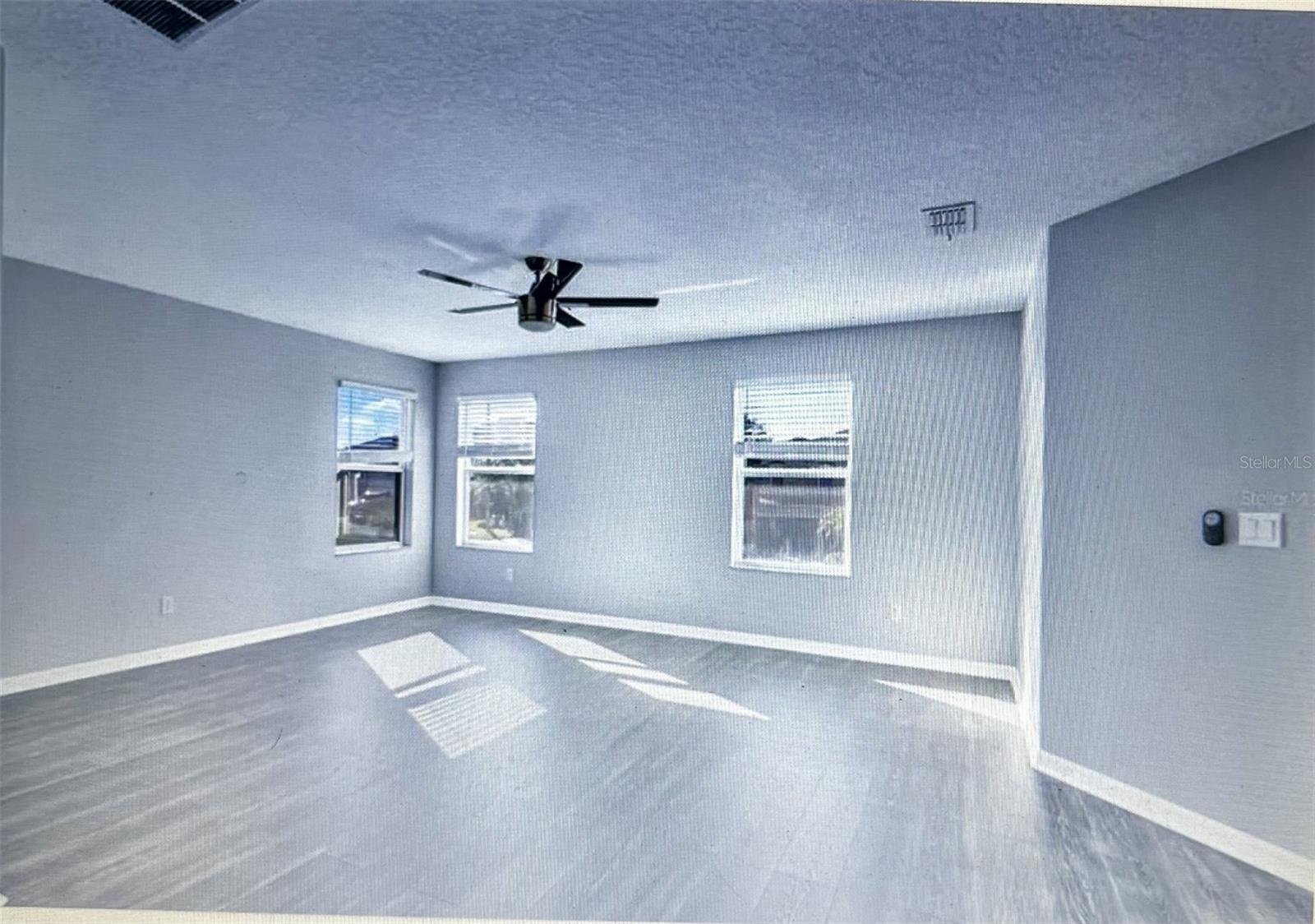 412 Aster Dr Property Photo 9