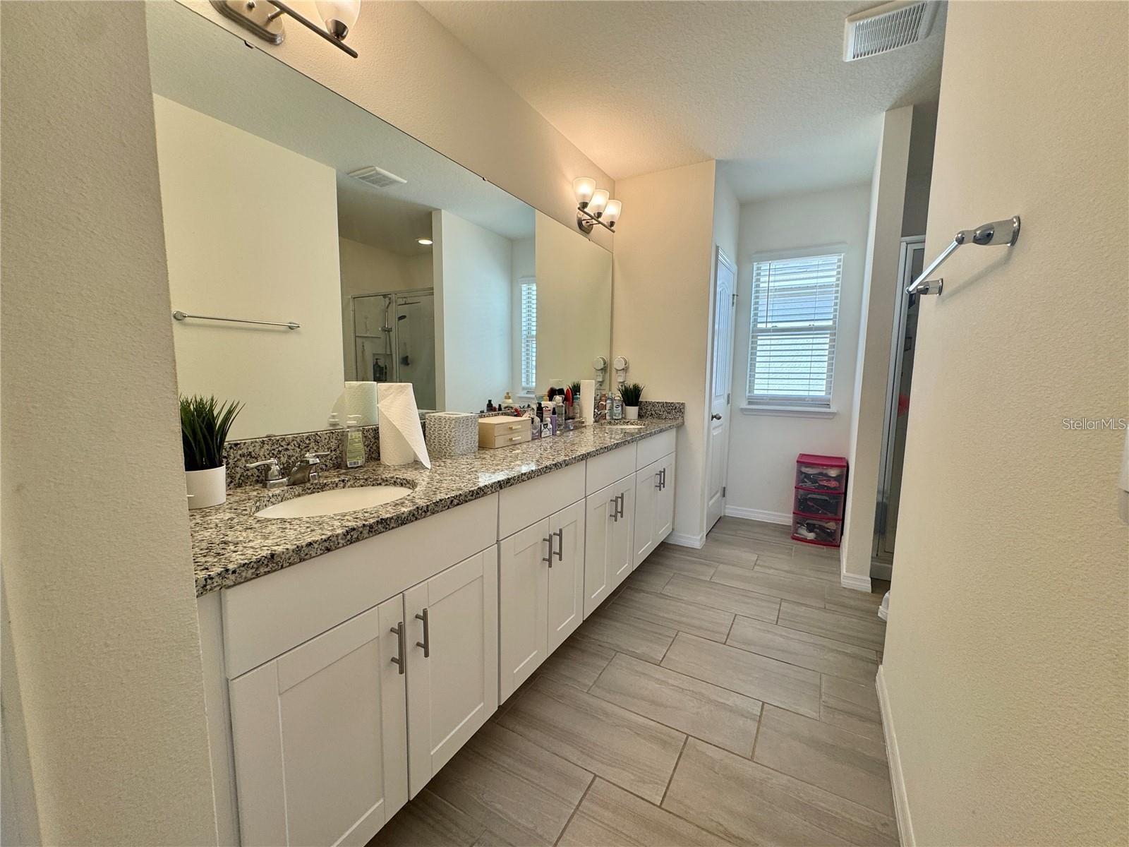 16031 Scarpetta St Property Photo 9