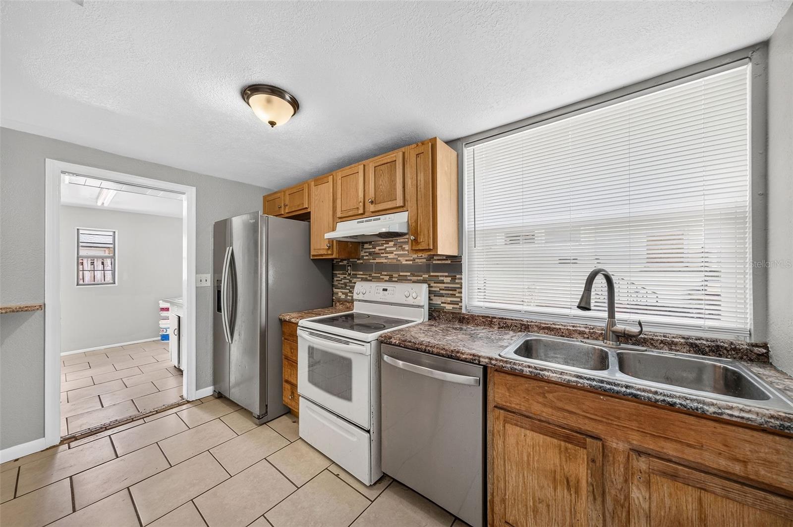 708 N Saint Clair Abrams Ave Property Photo 10