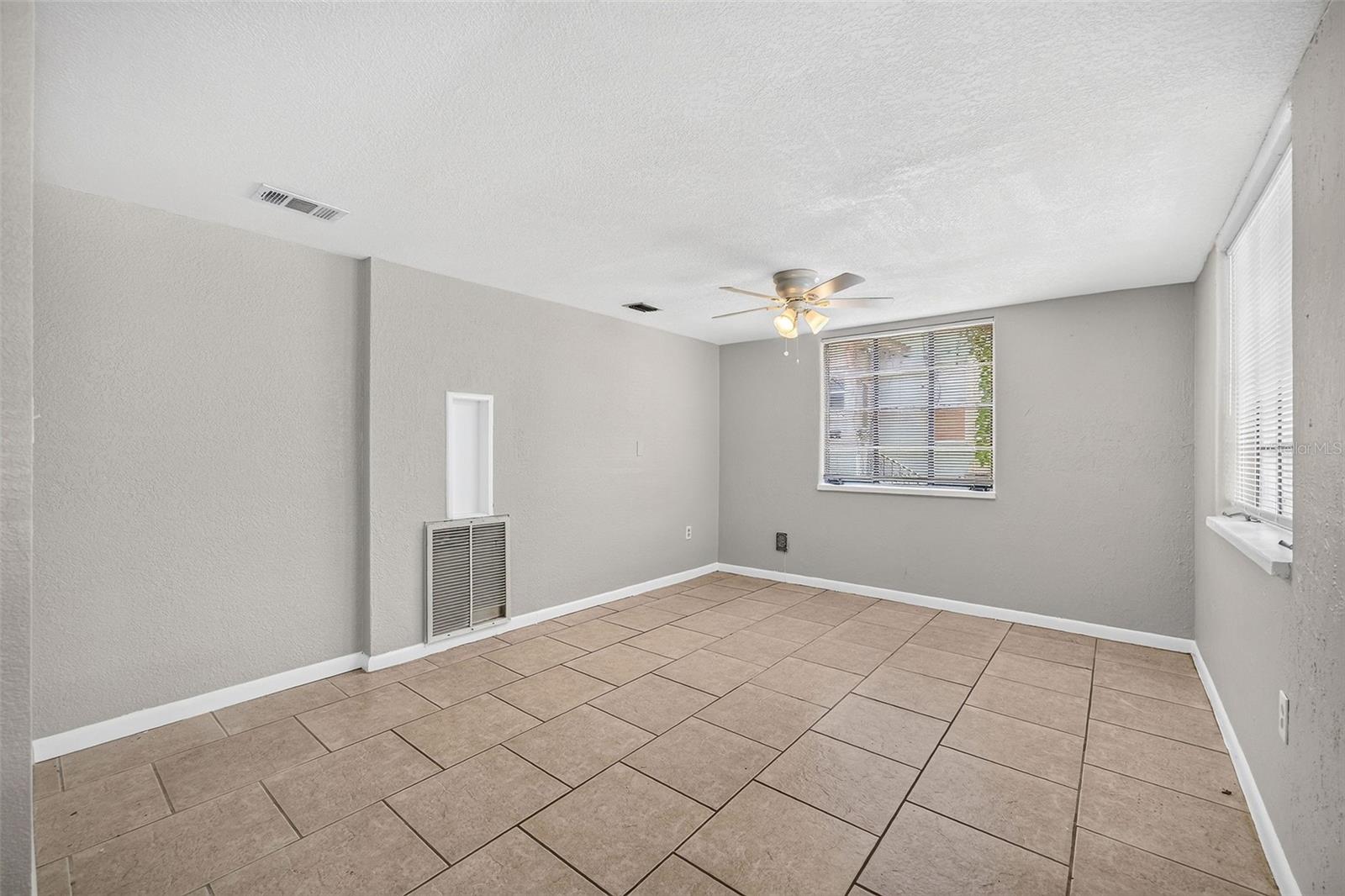 708 N Saint Clair Abrams Ave Property Photo 14