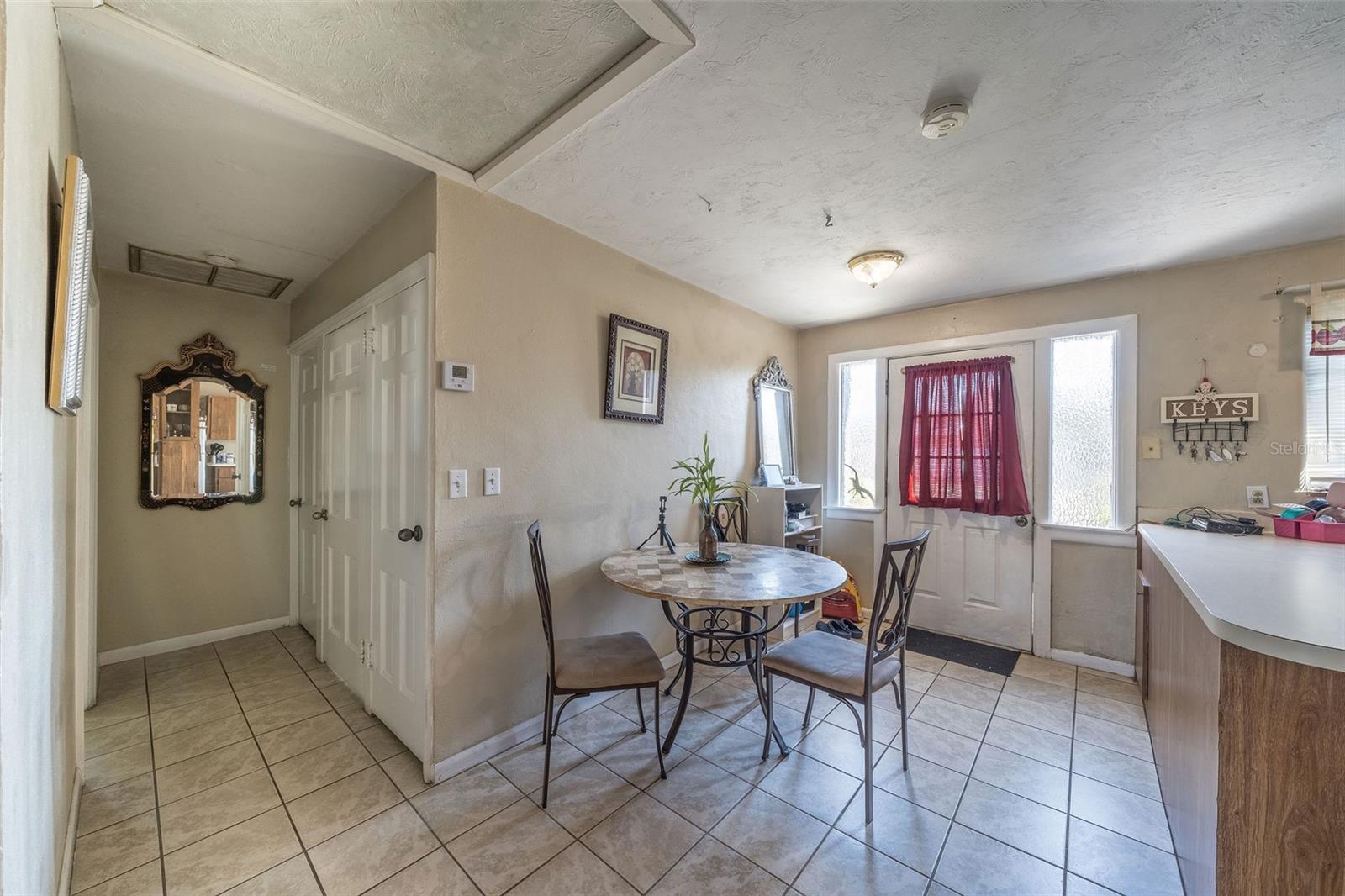708 N Saint Clair Abrams Ave Property Photo 26