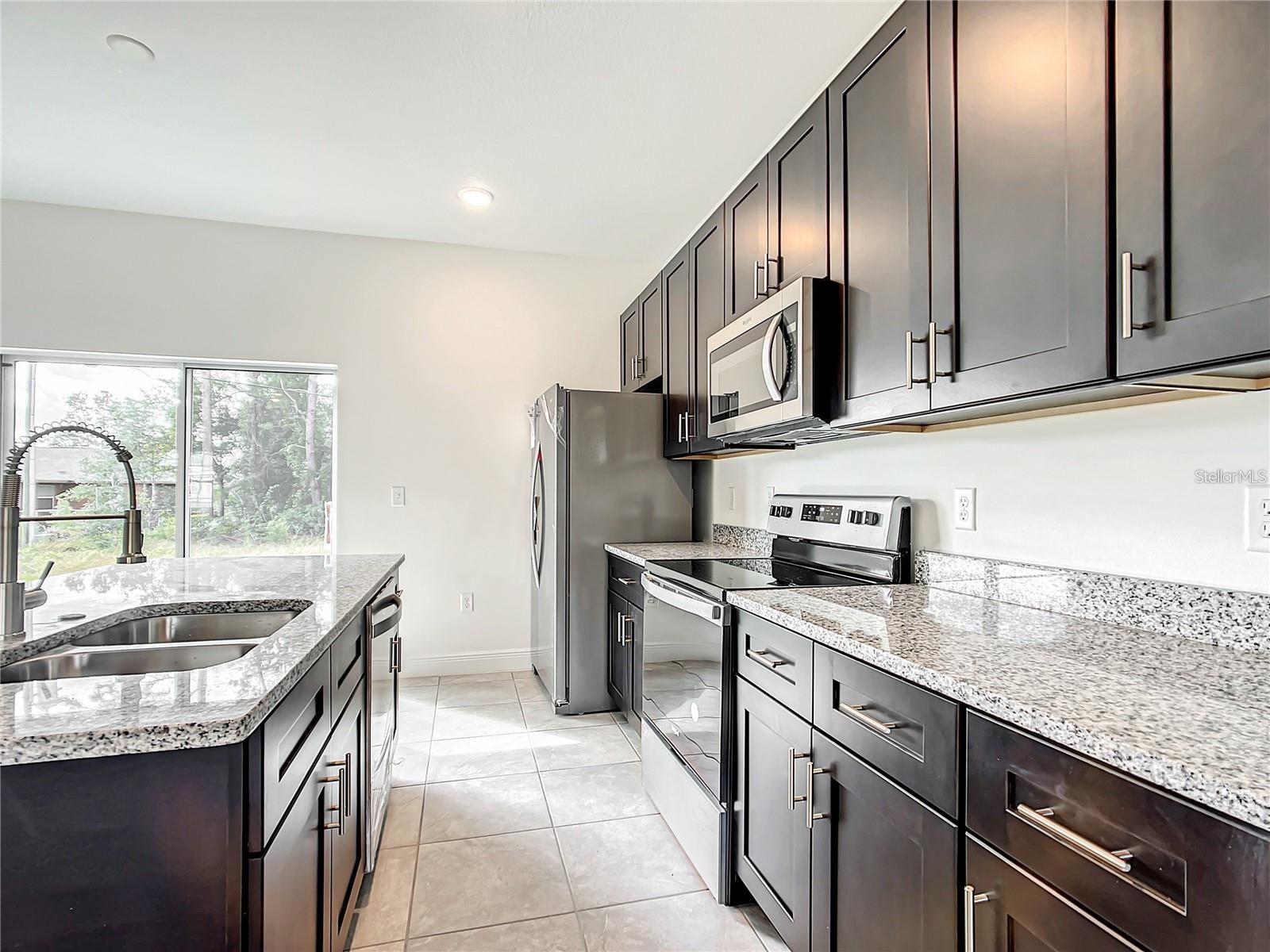 406 Marion Oaks Trl Property Photo 15