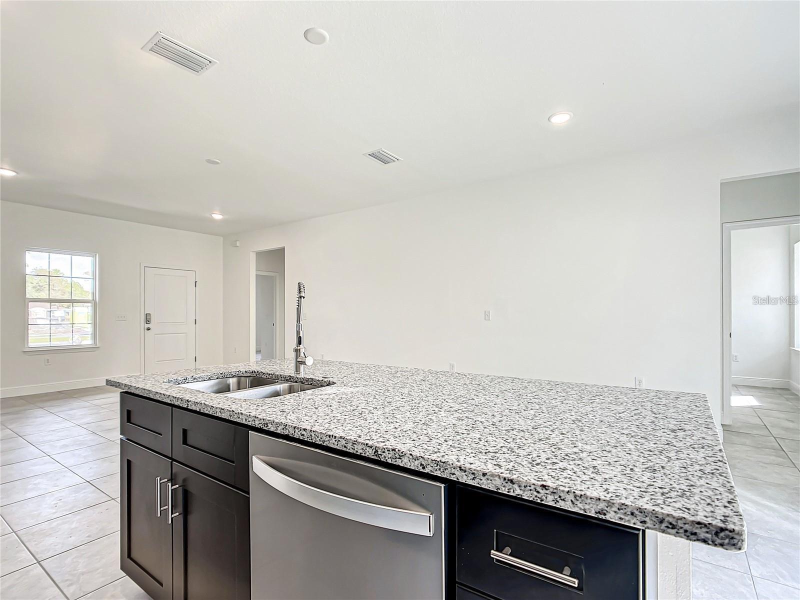 406 Marion Oaks Trl Property Photo 17
