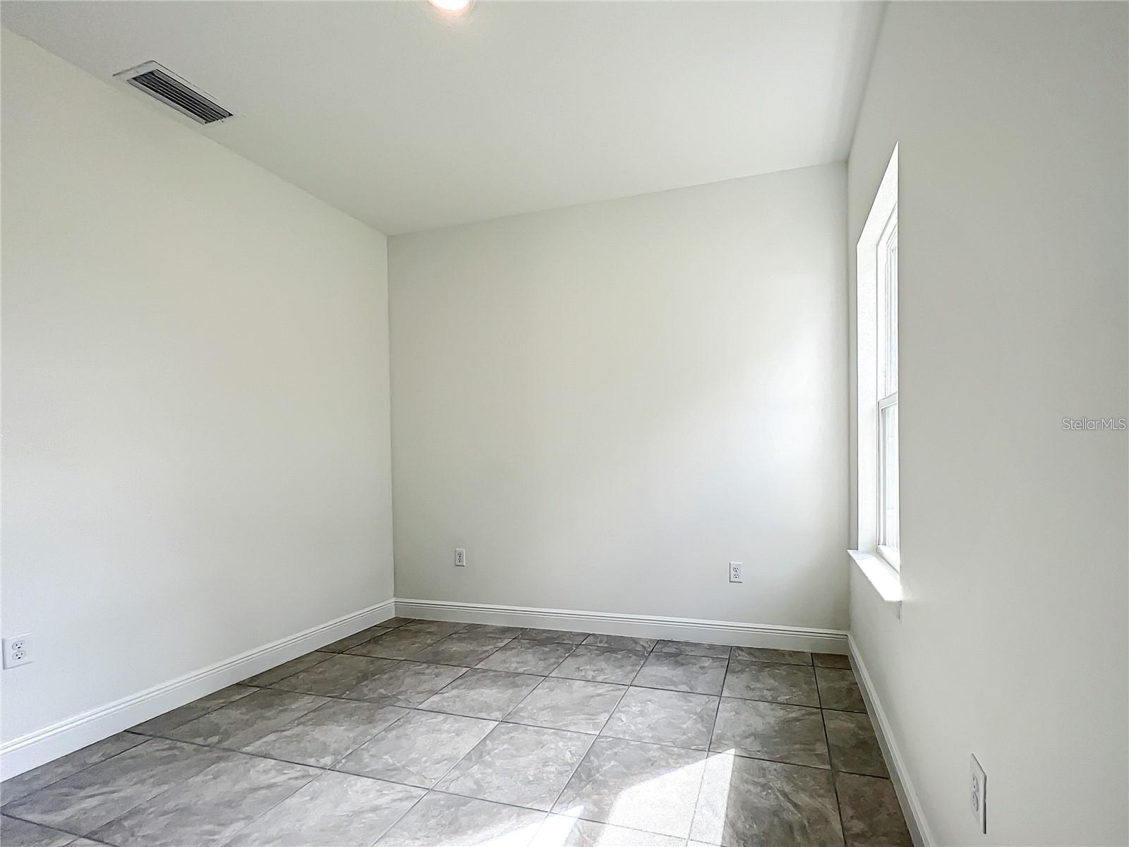 406 Marion Oaks Trl Property Photo 31