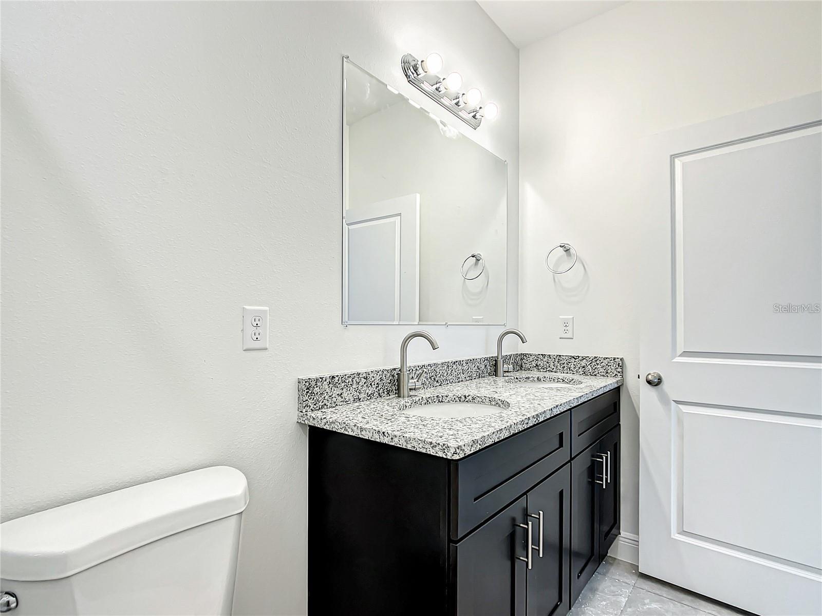 406 Marion Oaks Trl Property Photo 46