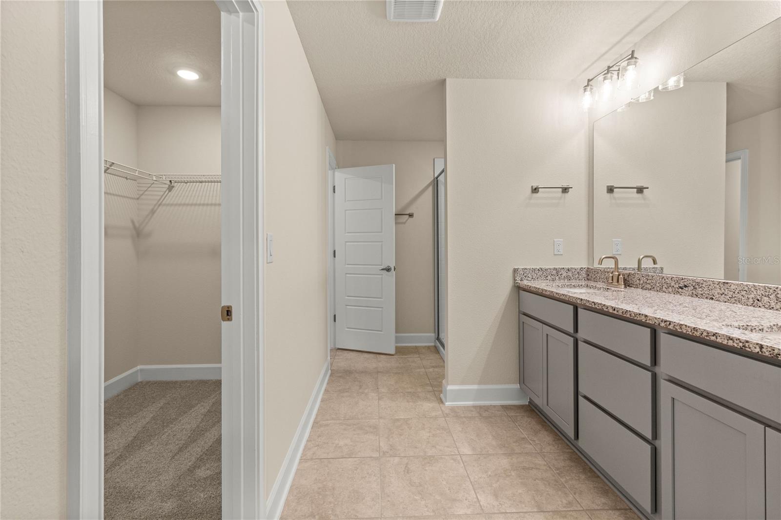 7576 Bent Tree Loop Property Photo 9