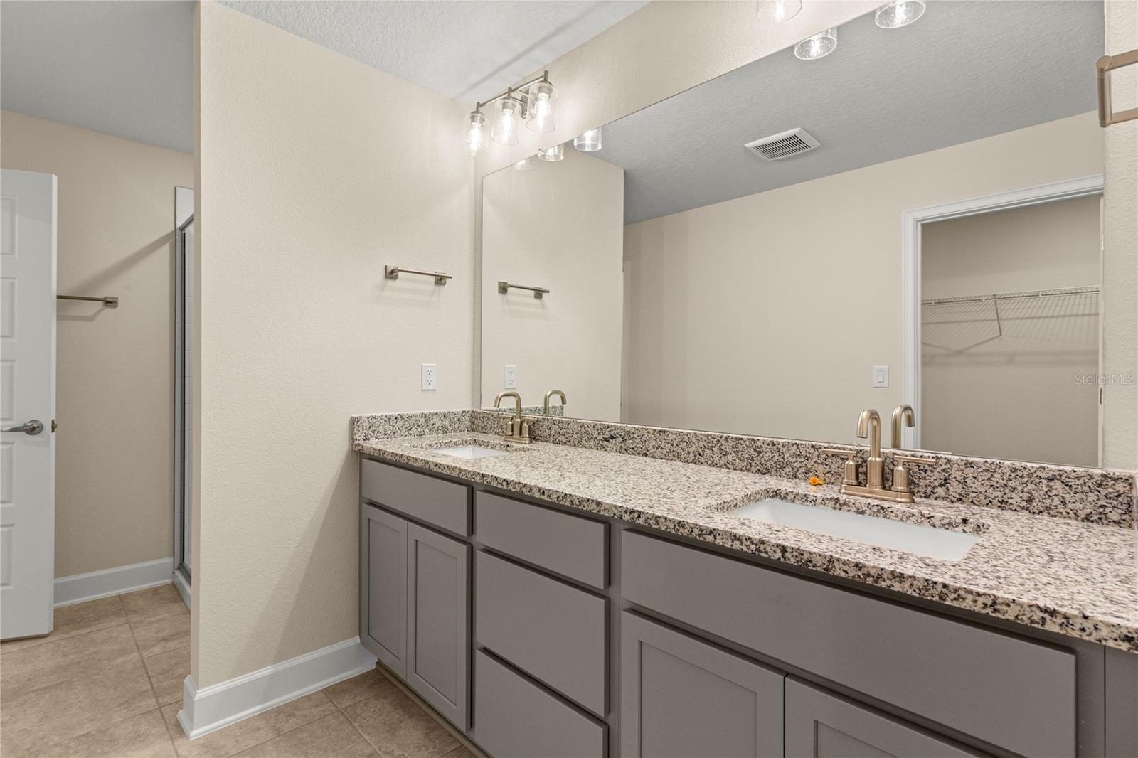 7576 Bent Tree Loop Property Photo 10