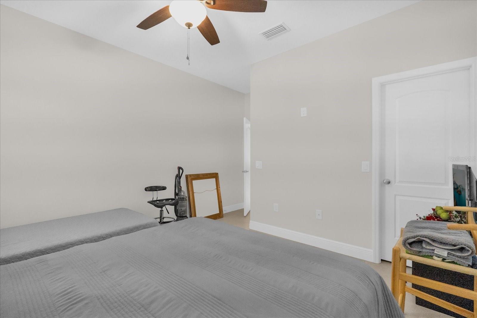 705 Lenox Pl Property Photo 15