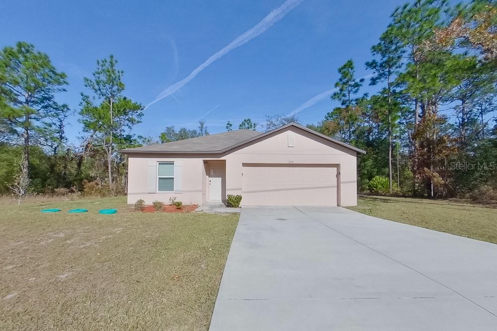 2799 W SHEILA DR Property Photo 1