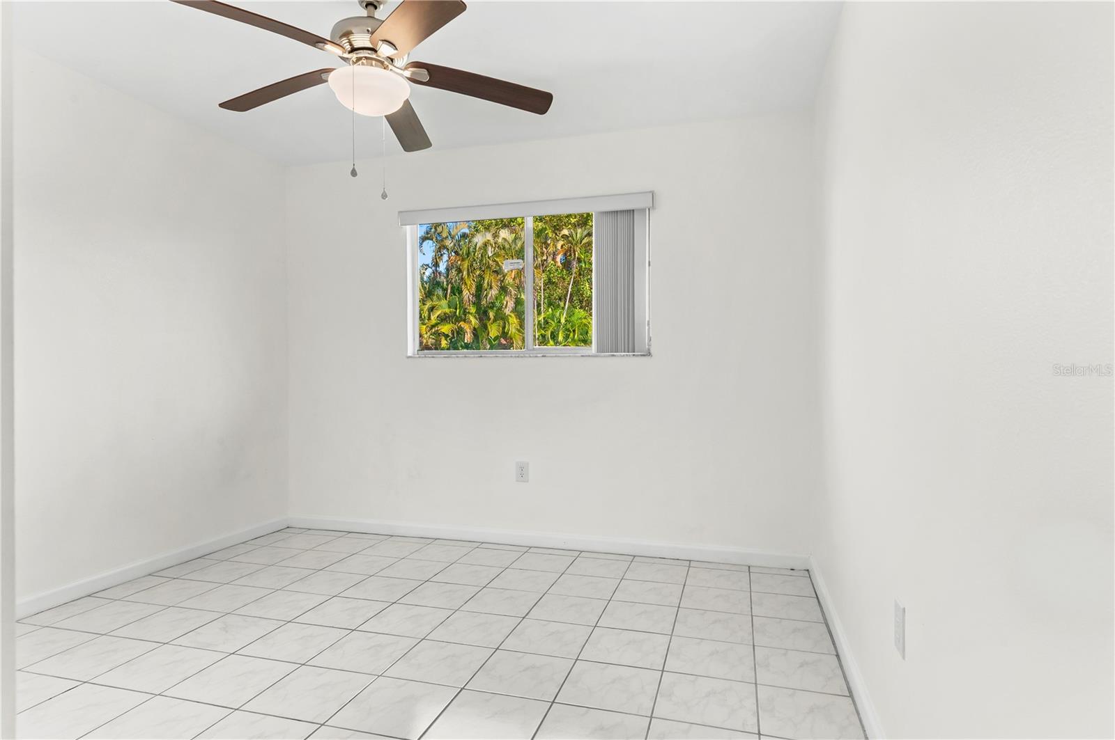 6479 Royal Woods Dr Property Photo 19