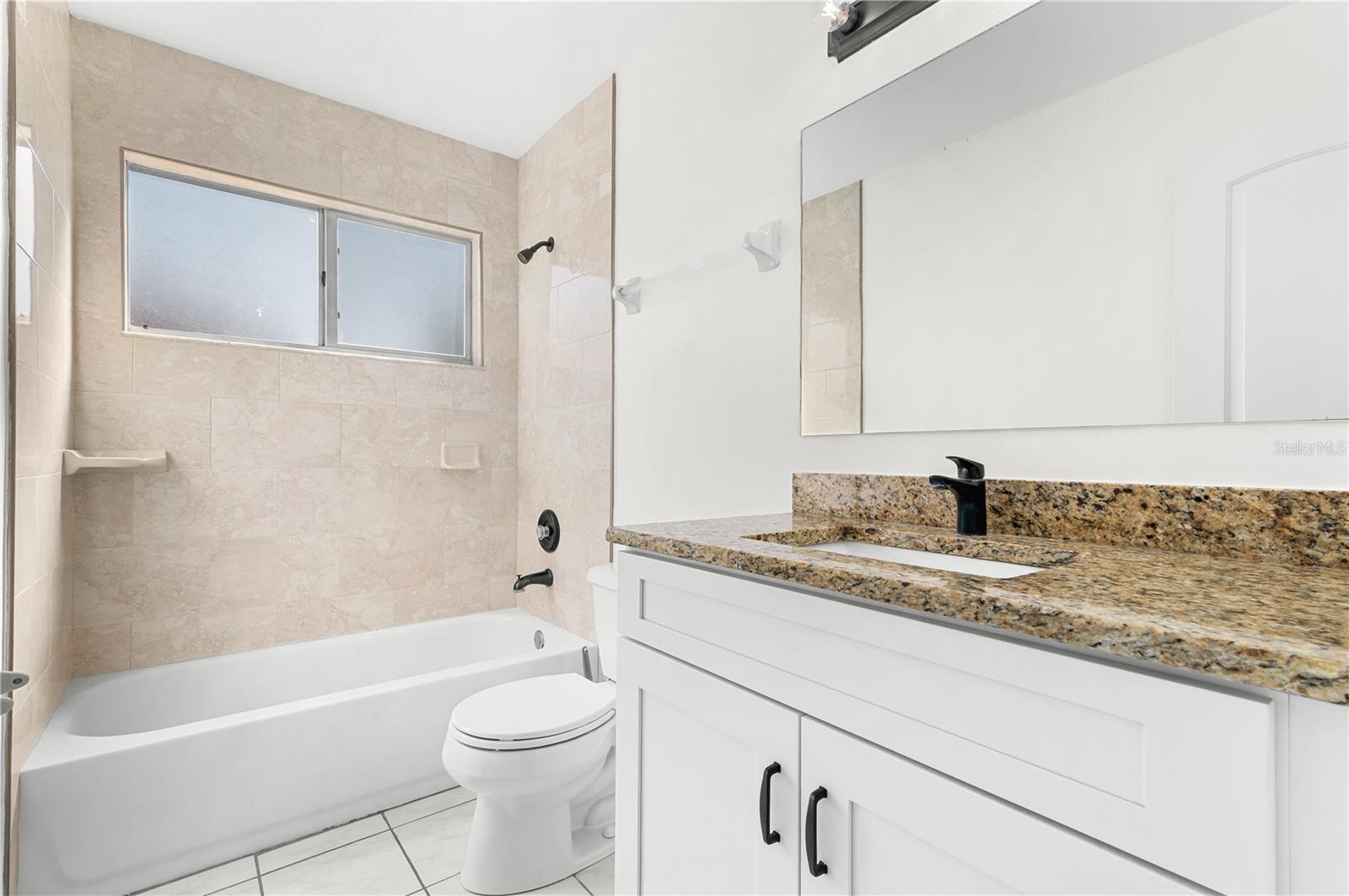 6479 Royal Woods Dr Property Photo 22