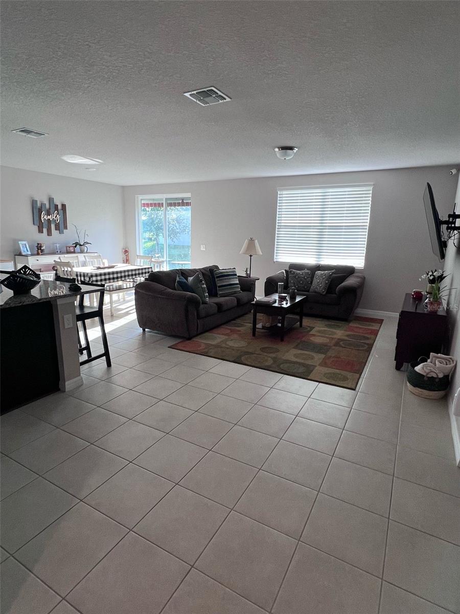 364 Guadlupe St Property Photo 3