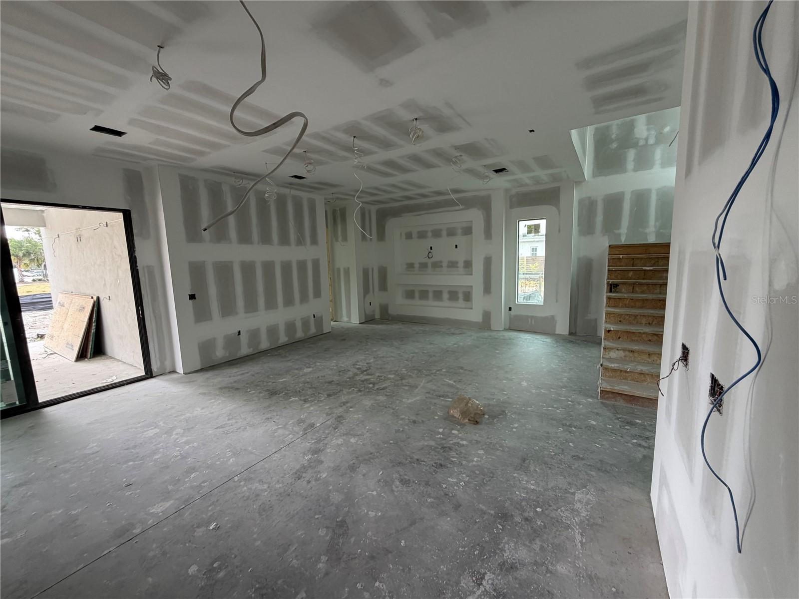 1840 Anzle Ave Property Photo 8