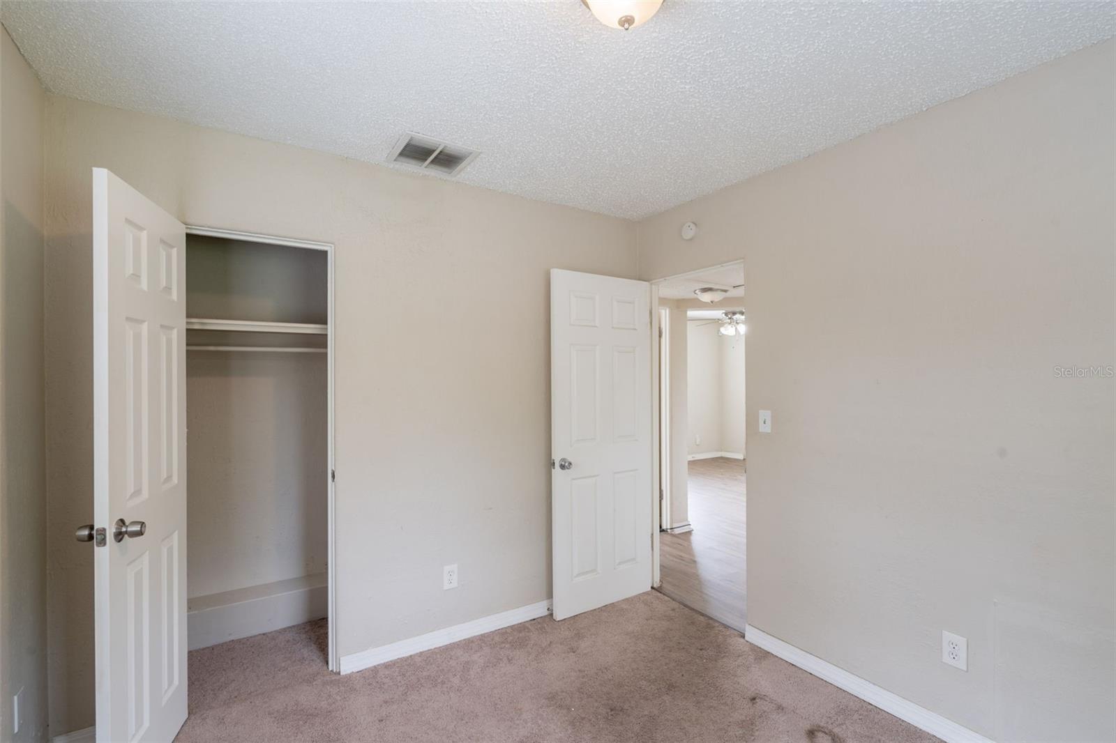4345 Aetna Dr Property Photo 17
