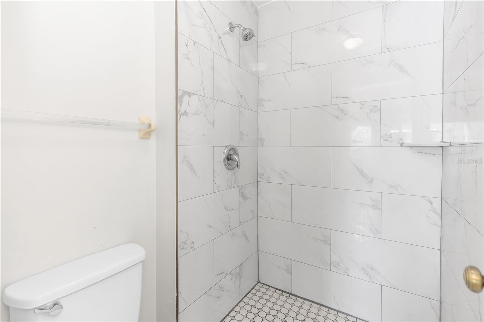 4431 Brook Hollow Cir Property Photo 11