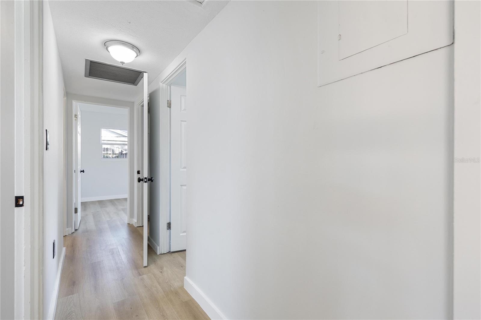 1401 Moselle Ave Property Photo 30