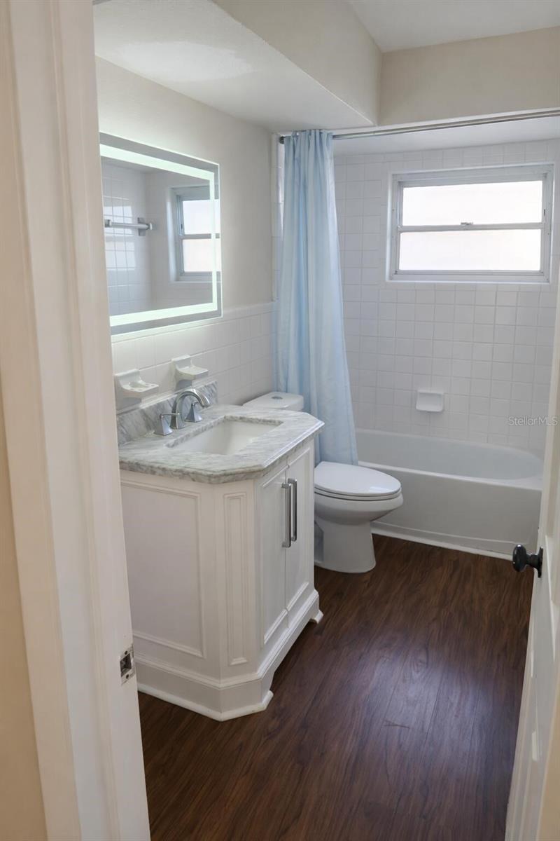 2421 Archer Blvd Property Photo 7
