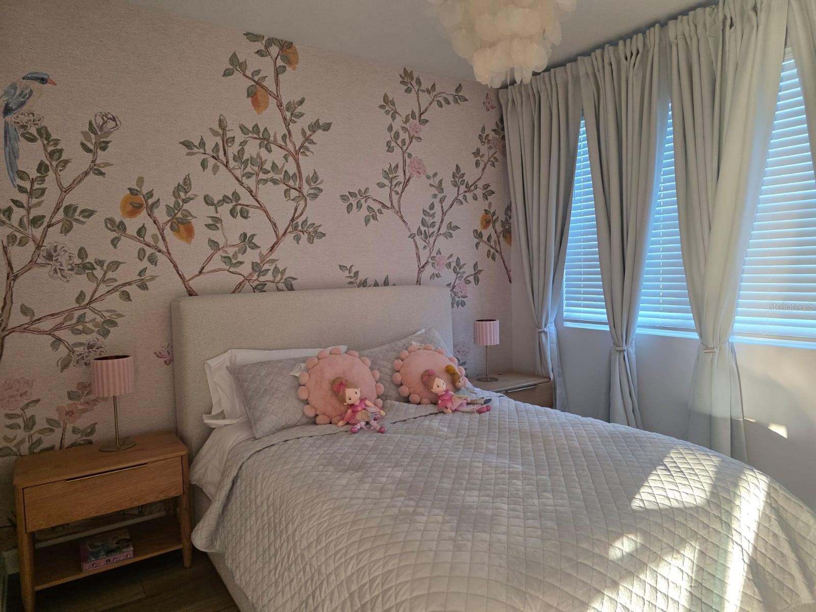 O6374473 Property Photo 2