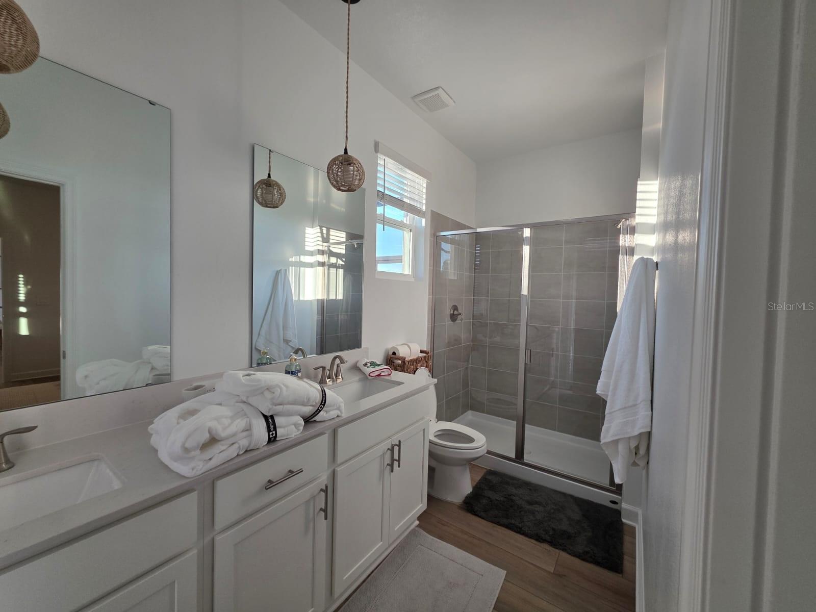 O6374473 Property Photo 13