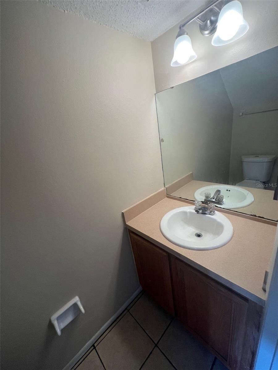 207 S Moss Rd Property Photo 6