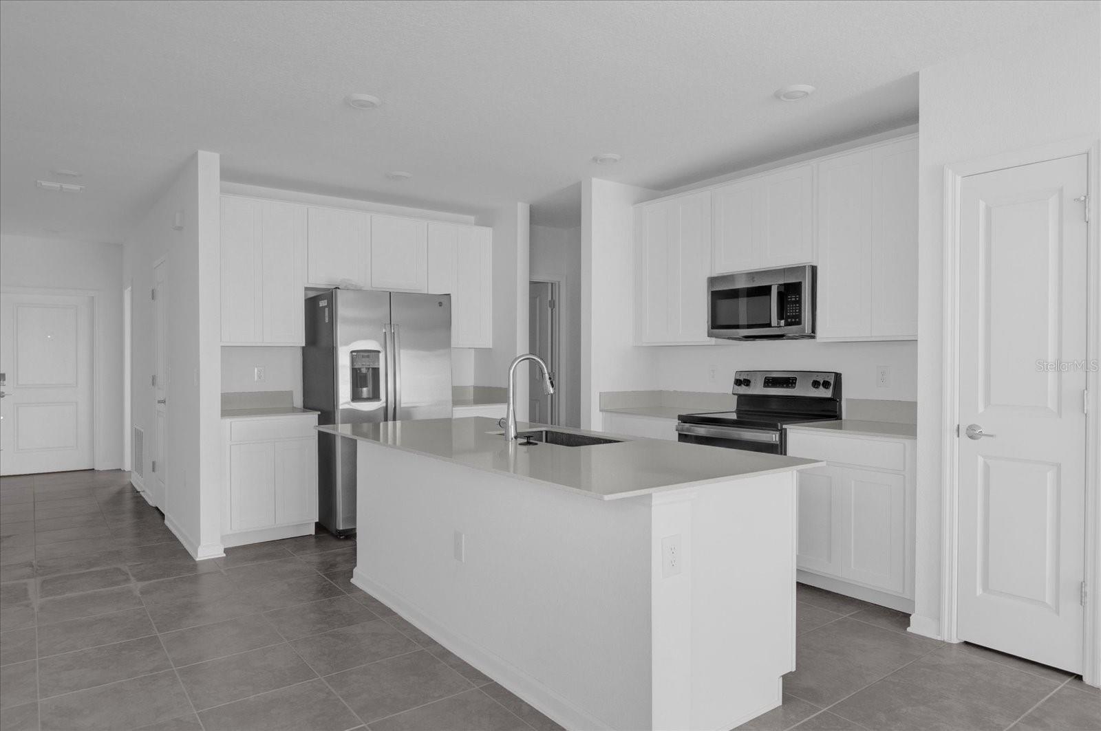 2713 Runners Cir Property Photo 5